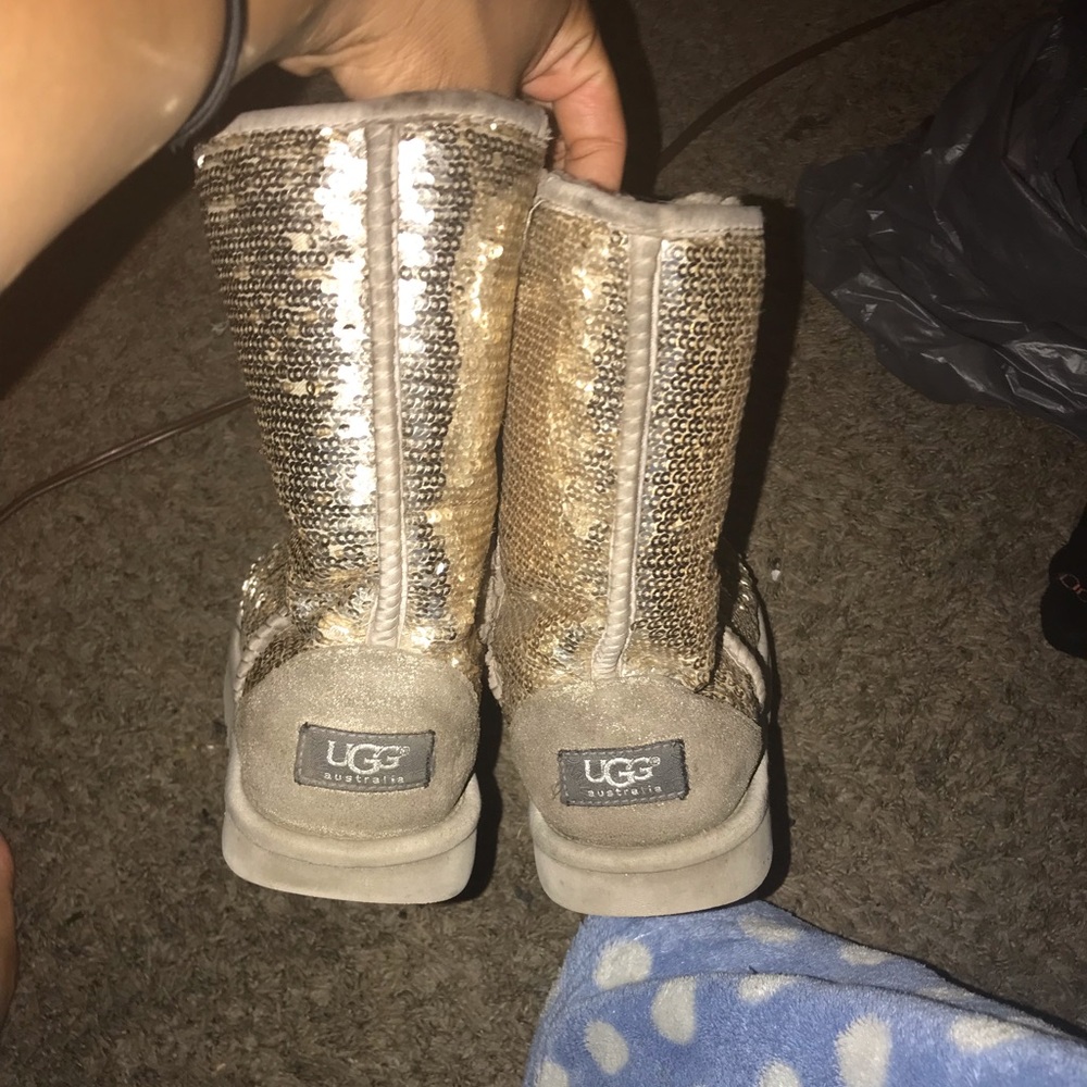 Light Gold Sequin Uggs